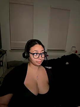 minha baby online show from 11/15/25, 01:36