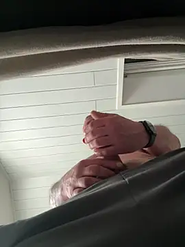 superbertok online show from 04/18/26, 12:31