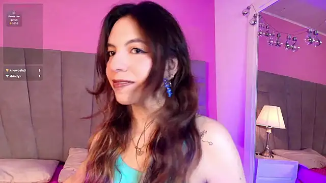 kittyblooms online show from 02/02/26, 01:10