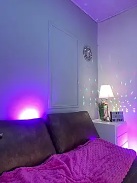 kittyblooms online show from 04/14/26, 01:17