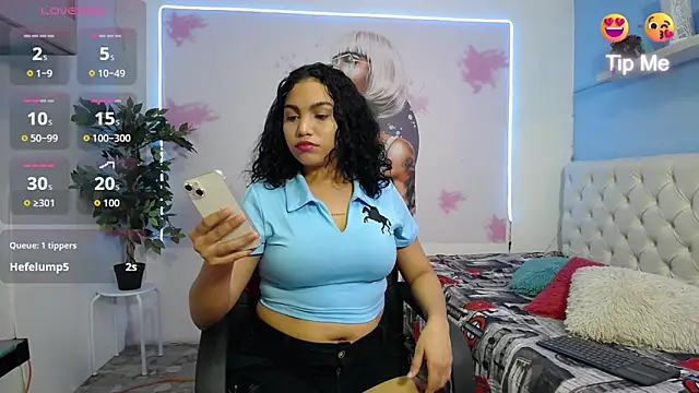 valeria martinez19 online show from 05/17/26, 03:15