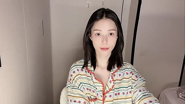 yuyu-33 online show from 12/05/25, 02:47