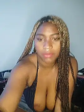 EvonyFoxxx online show from 12/03/25, 10:30