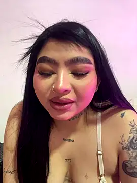 Snapshot of babykw chatting on 11/10/25, 11:37 babykw online show from 11/10/25, 11:37