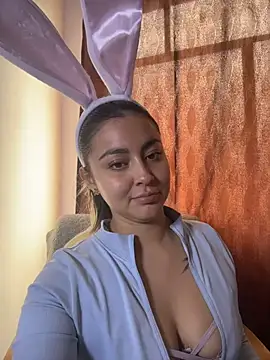 Elina Hills online show from 04/03/26, 07:34