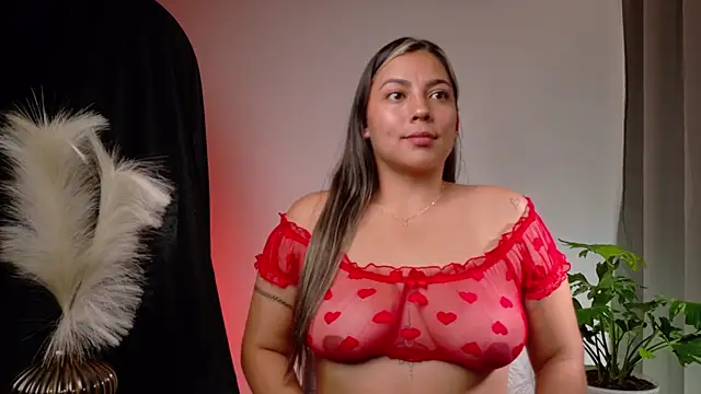 Zara Nova online show from 04/14/26, 07:20