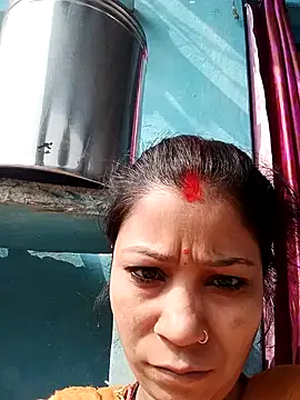 Snapshot of Sangita_g chatting on 11/25/25, 06:46 Sangita g online show from 11/25/25, 06:46