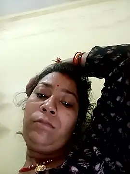 Snapshot of Sangita_g chatting on 06/08/26, 03:40 Sangita g online show from 06/08/26, 03:40