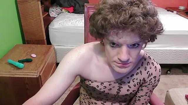 Snapshot of glamtransgoddess15 chatting on 07/13/26, 10:01 glamtransgoddess15 online show from 07/13/26, 10:01