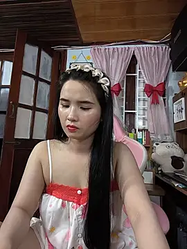 Snapshot of Okleotina9 chatting on 05/31/26, 04:47 Okleotina9 online show from 05/31/26, 04:47