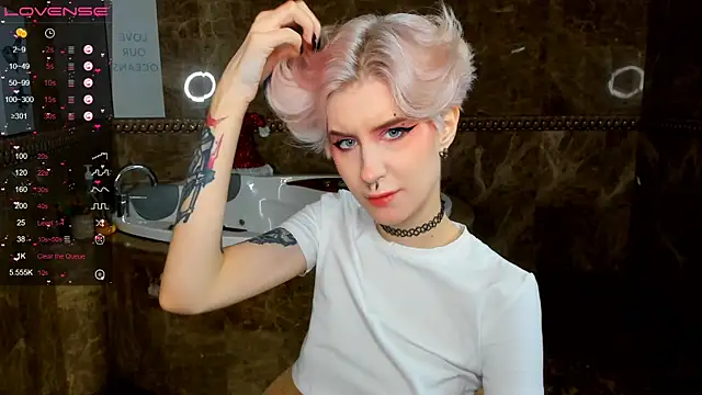 Angel Julles online show from 12/19/25, 01:01