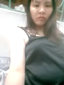 Snapshot of Elina_99 chatting on 11/03/25, 01:40 Elina 99 online show from 11/03/25, 01:40