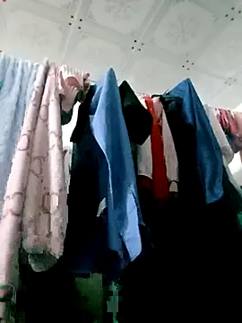 Snapshot of Elina_99 chatting on 11/06/25, 01:17 Elina 99 online show from 11/06/25, 01:17