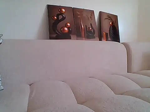 Petite baby5 online show from 06/04/26, 06:41
