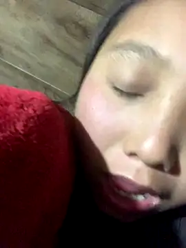 bi-bo123 online show from 12/17/25, 01:17