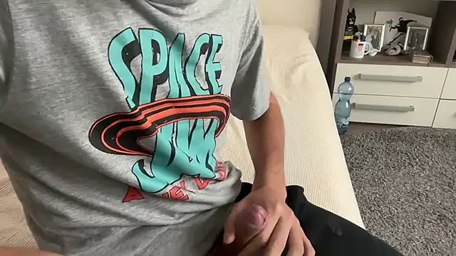 Snapshot of ldekfeklfmkemfk chatting on 10/31/25, 09:43 ldekfeklfmkemfk online show from 10/31/25, 09:43