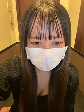 Snapshot of emiri_da_nyan chatting on 11/06/25, 05:30 emiri da nyan online show from 11/06/25, 05:30