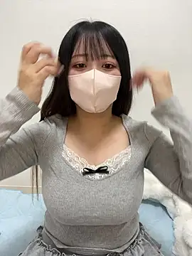 Snapshot of emiri_da_nyan chatting on 04/25/26, 05:10 emiri da nyan online show from 04/25/26, 05:10