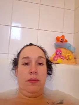 Girlysensuelle online show from 12/22/25, 08:44