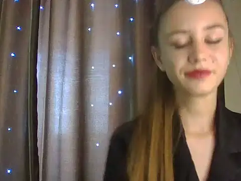 MyLittle Flame online show from 05/04/26, 11:06