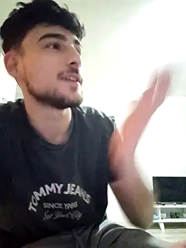 yasinesra757  online show from 03/06/26, 12:07