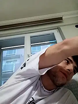 yasinesra757  online show from 04/06/26, 04:30