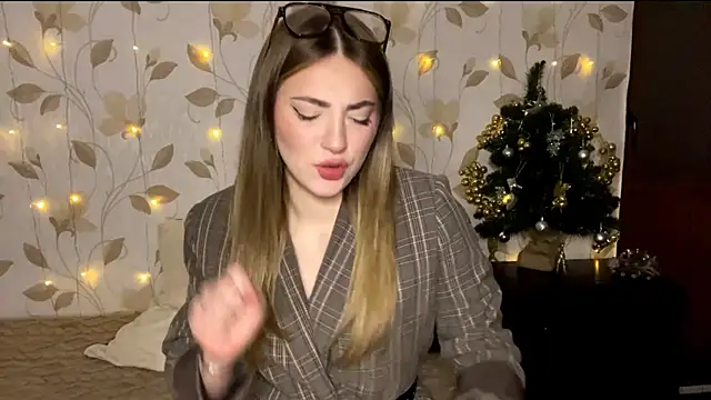 OrethaEredia online show from 12/20/25, 06:04