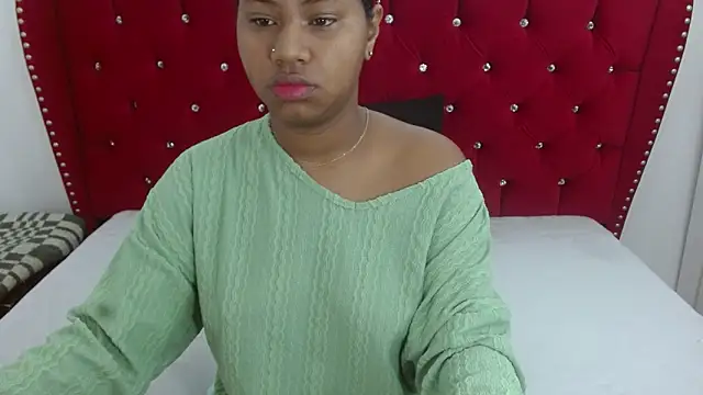 valentinavega18x online show from 06/05/26, 04:08