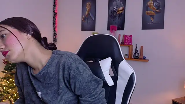 valeria aragon1107 online show from 12/17/25, 07:42