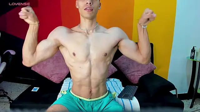 AlessioVitale online show from 12/03/25, 12:03