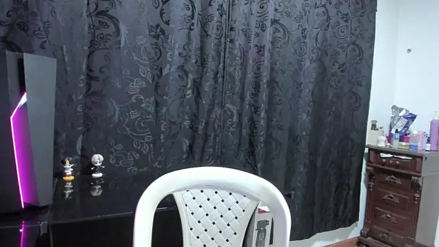 AlessioVitale online show from 04/01/26, 12:22