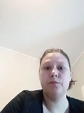 GlitterAuburn online show from 06/01/26, 01:02