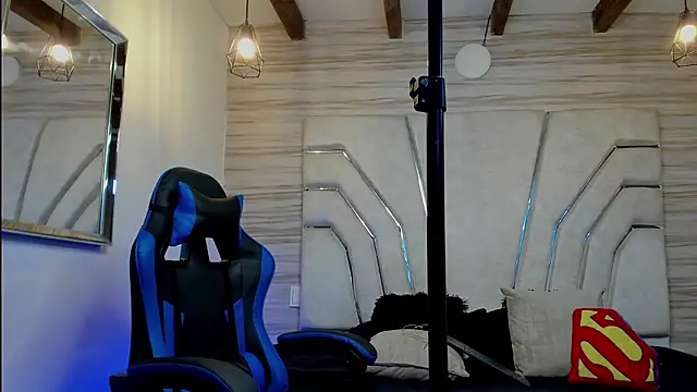 MAXTHOMSON online show from 02/03/26, 06:22