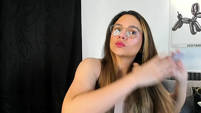 Cloe Bonne online show from 11/26/25, 09:38