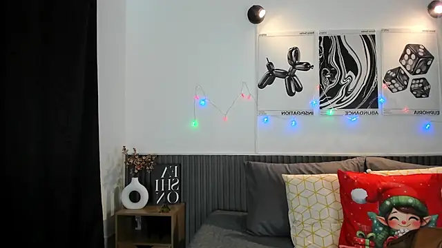 Cloe Bonne online show from 11/30/25, 07:07