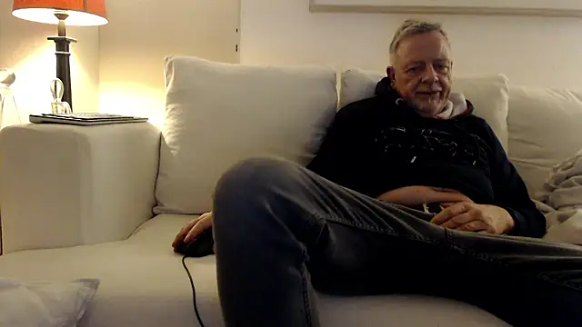 Dennislover007 online show from 01/16/26, 09:08