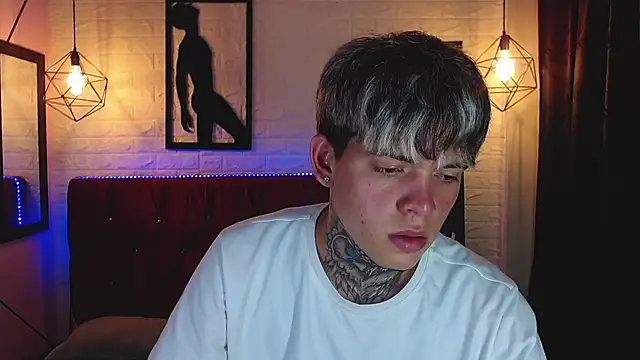 frankboyx online show from 11/19/25, 08:20