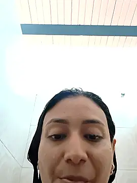 Minie03  online show from 01/15/26, 06:44