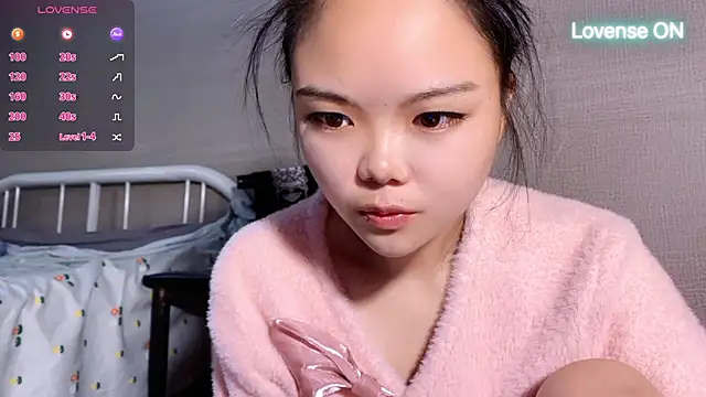 0xiaosu0 online show from 12/17/25, 02:50