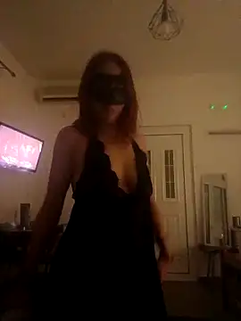 molly qu online show from 11/16/25, 09:42