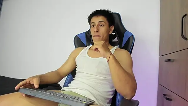 dorman boy online show from 11/10/25, 02:10