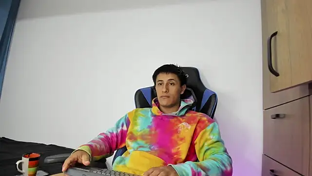 dorman boy online show from 11/19/25, 03:39