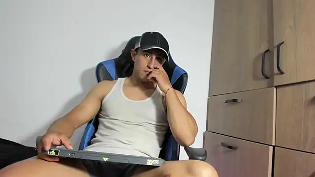 dorman boy online show from 03/12/26, 03:01