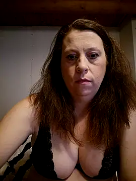 Snapshot of roussechaudasse chatting on 12/04/25, 01:31 roussechaudasse online show from 12/04/25, 01:31