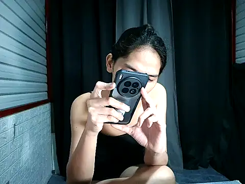 xwildflowerx online show from 12/22/25, 10:34