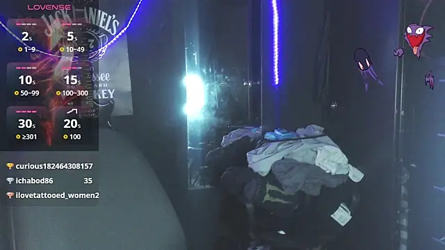 Snapshot of Jessie__wild chatting on 11/05/25, 04:12 Jessie wild online show from 11/05/25, 04:12