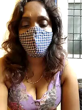 Queen-dhivya online show from 12/20/25, 09:22