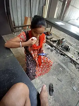 cuteriya5 online show from 11/16/25, 10:10