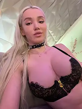 Lana-Grey online show from 02/25/26, 08:40