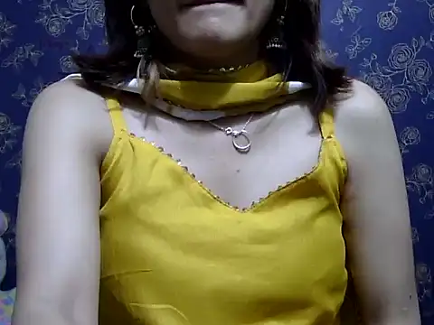 maira 33 online show from 02/14/26, 02:36